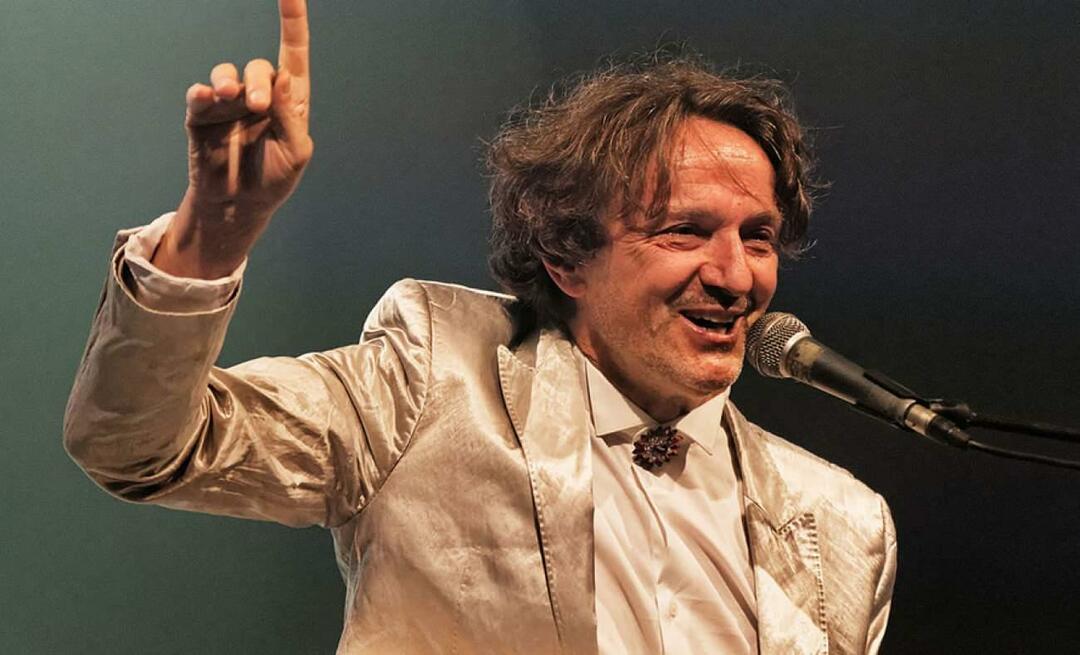 Goran Bregovic zong het nummer 'Türkiye Century' op de Great Novel Gathering!