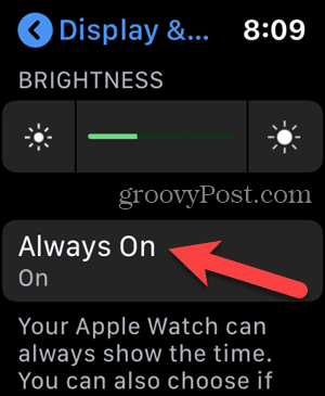 Tik op Altijd aan in Instellingen op je Apple Watch