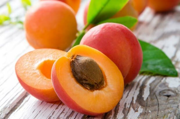 Wat zijn de voordelen van het eten van abrikoos op een lege maag? Afslanken met thee van abrikoos