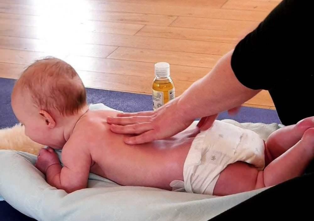 Vergeet niet uw kinderen te masseren