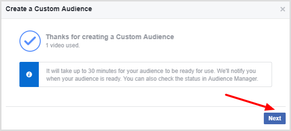 Facebook geeft een bericht weer dat bevestigt dat uw aangepaste videopubliek klaar is.