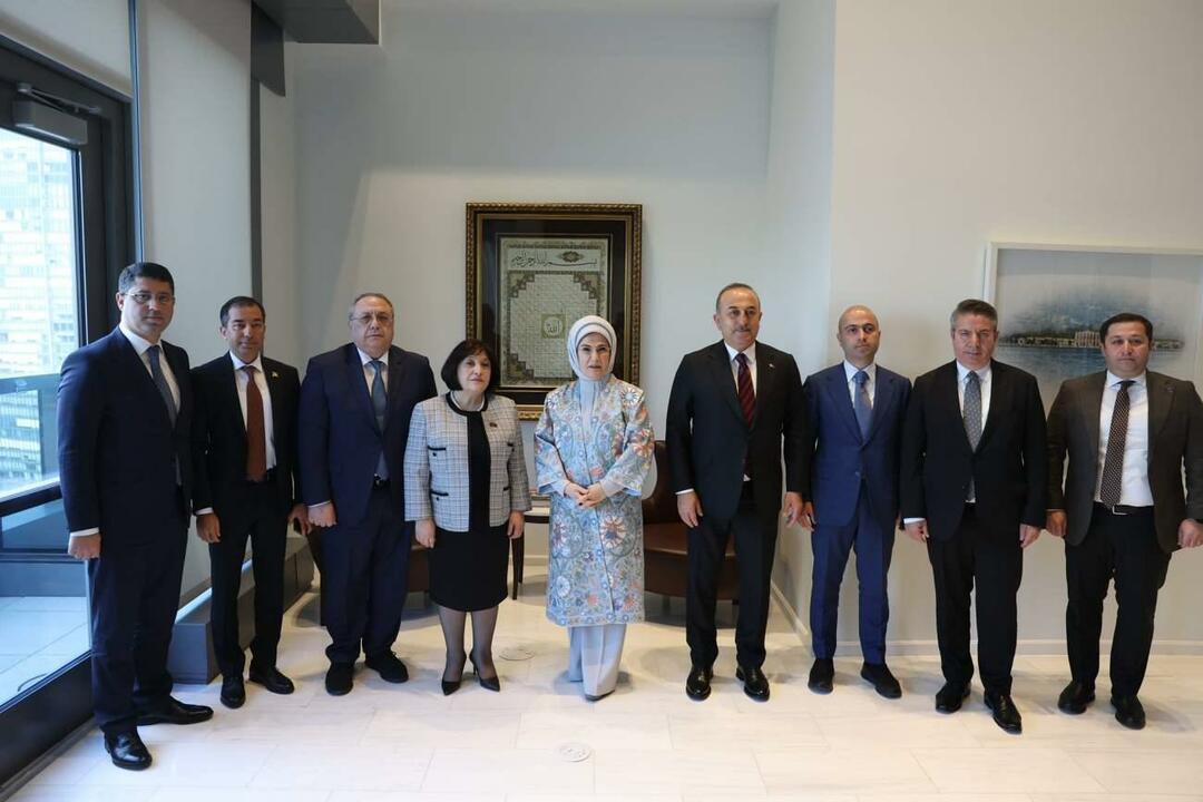 Emine Erdoğan woonde de uitnodiging van de VN voor Wereld Zero Waste Day bij