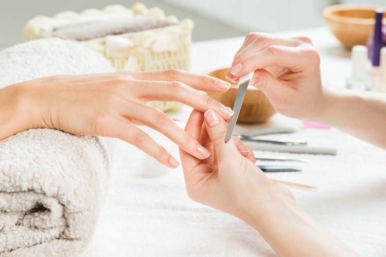 5 regels om te overwegen bij het doen van een manicure