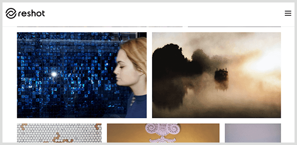 Reshot is een stockfoto-site met samengestelde afbeeldingen. Screenshot van de fotobibliotheek op de Reshot-website bevat een profiel van een blanke vrouw met blond haar voor een iriserende blauwe tegel en een mistig landschap met silhouetten van bomen.