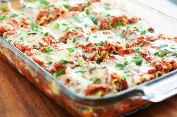 Hoe maak je de gemakkelijkste gehakte lasagne? Masterchef lasagne deeg recept