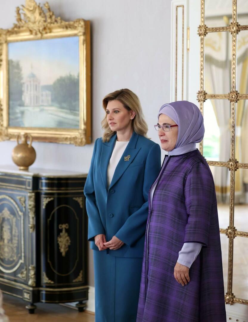 Emine Erdoğan ontving Olena Zelenskaya, de vrouw van de president van Oekraïne