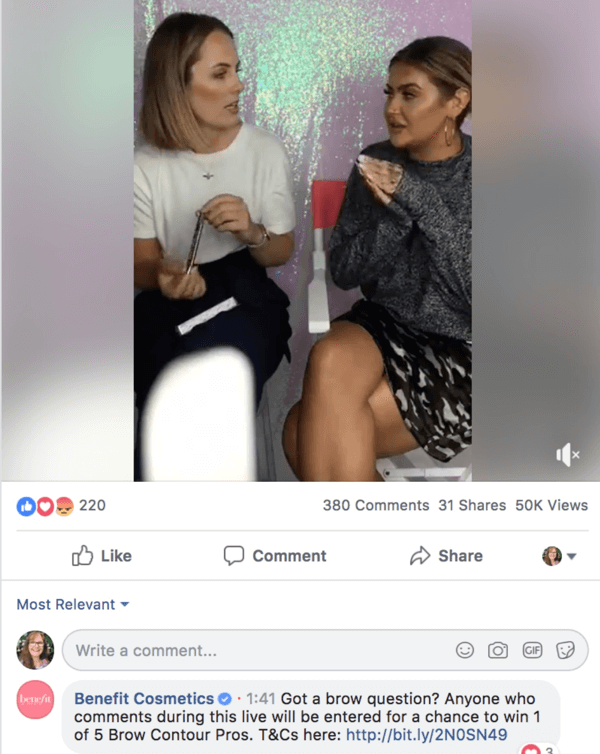 Voorbeeld van een Facebook Live van Benefit Cosmetics, met een wedstrijd in de comments.