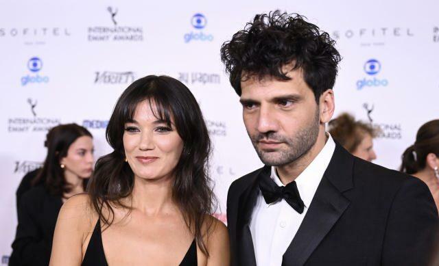  Pınar Deniz en Kaan Urgancıoğlu Internationale Emmy Awards