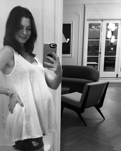Anne Hathaway is voor de tweede keer zwanger