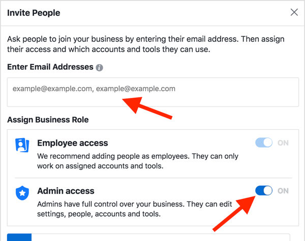 Selecteer Admin Access in het pop-upvenster Mensen uitnodigen en voer uw e-mailadres in het tekstvak in. 