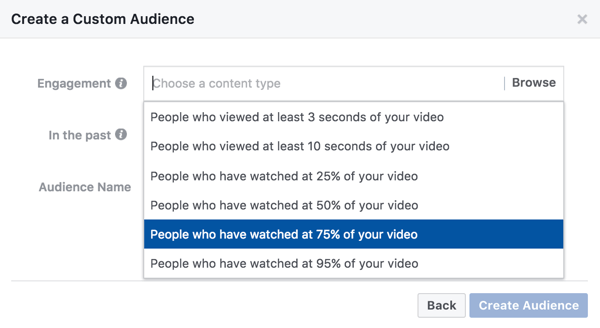 Voor een aangepast publiek op basis van video-engagement, kunt u selecteren hoeveel van uw video iemand moet bekijken om uw retargeting-advertentie te zien.