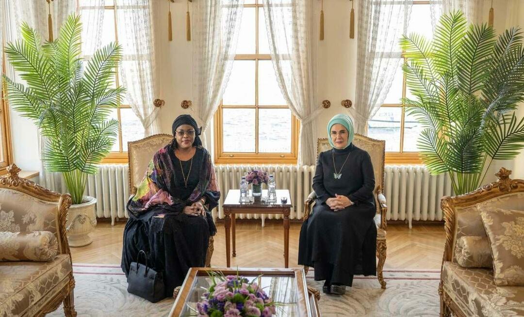 First Lady Erdoğan ontmoette de vrouw van de president van Senegal!