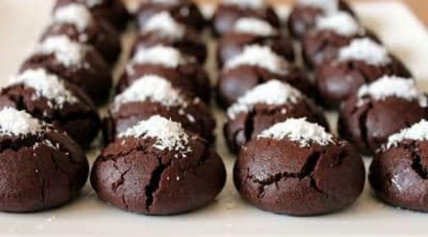 Hoe maak je de gemakkelijkste browniekoekjes? Recept voor natte koekjes met cacao