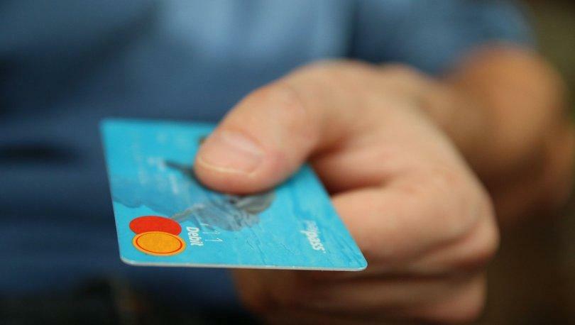 Hoe u een terugbetaling van creditcardkosten kunt aanvragen
