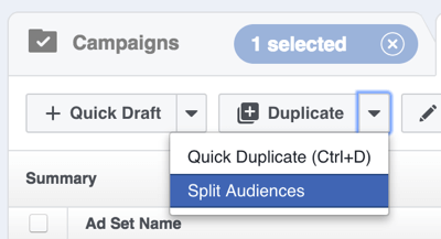 Klik in Facebook Power Editor op de pijl rechts van Dupliceren en selecteer Doelgroepen splitsen.