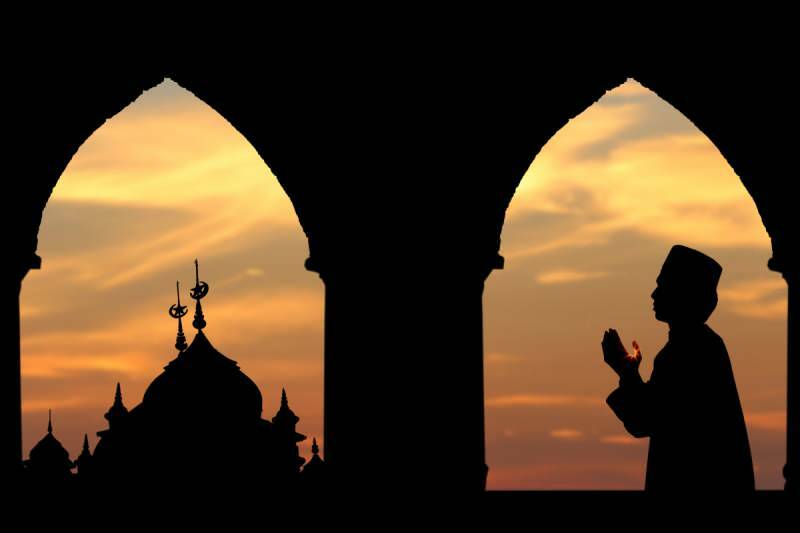 Gebed te lezen na de adhan! Wat is de deugd van gebedsgebed? Gebedgebed in het Arabisch en Turks