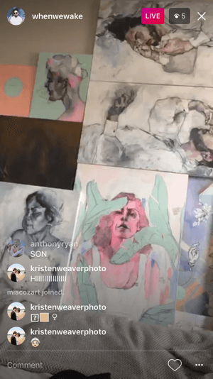Artiestenprofiel whenwewake gebruikte Instagram live om een ​​voorproefje te geven van enkele van zijn nieuwe schilderijen.