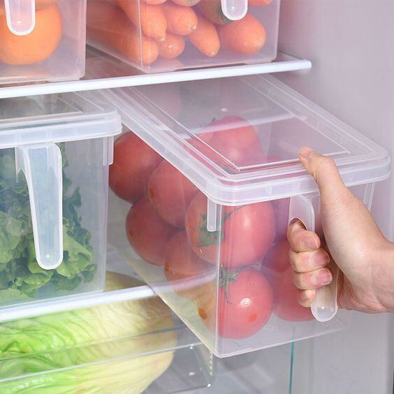 Hoe de koelkast erin te zetten
