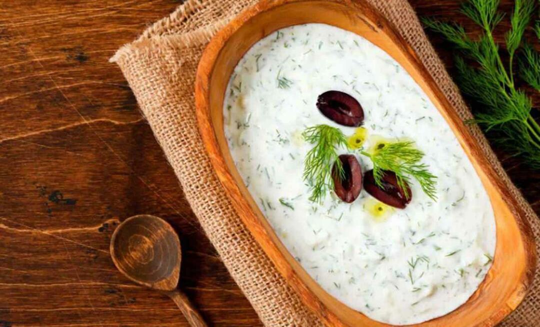 Hoe dille tzatziki maken? Verfrissende yoghurt en dille tzatziki recept