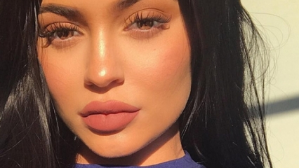 De lippen van Kylie Jenner zijn het fortuin waard