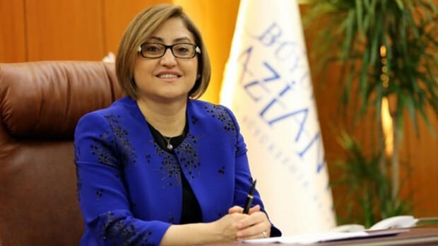 Wie is de burgemeester van de gemeente Gaziantep, Fatma Şahin?