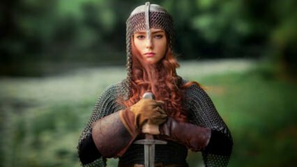 Zweeds meisje vond 1500 jaar oud zwaard in het meer