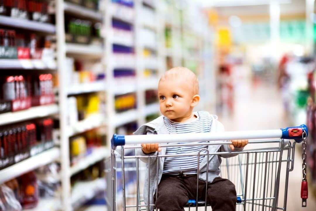 Belangrijke waarschuwing van het Reclamebord: Stop de "Baby Water"-zwendel!