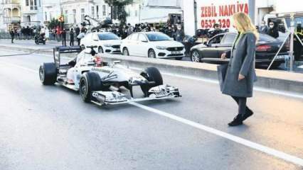 Burcu Esmersoy overtreft F1-auto