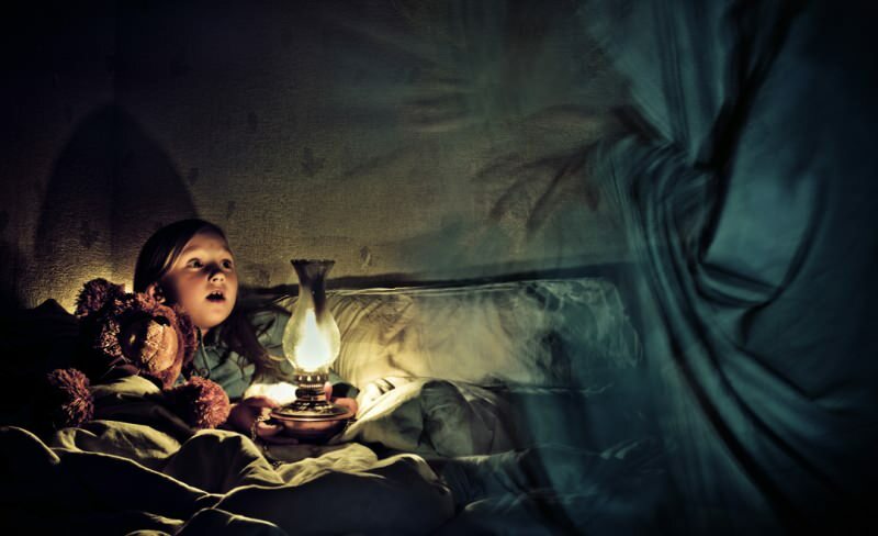 Gebed voor te lezen aan het kind dat bang is in zijn slaap! Horror gebeden