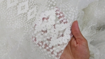 De methode die de gordijnen als sneeuw maakt, is gevonden! Hoe wordt het gordijn gewassen?