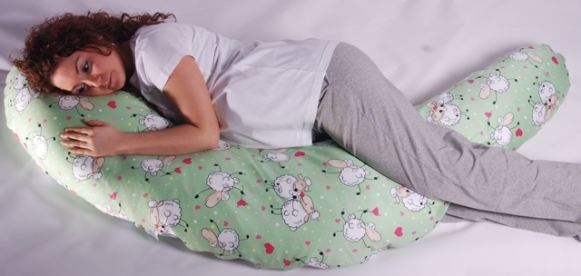 Hoe kunnen zwangere vrouwen comfortabeler slapen?