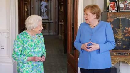 Koningin Een bijzonder geschenk van Elizabeth aan de Duitse president Angela Merkel!