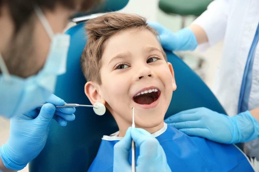 Wanneer moeten kinderen tandheelkundige zorg krijgen?