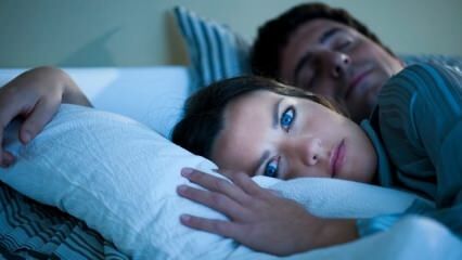 Het lichaam geeft signalen wanneer het niet voldoende slaapt
