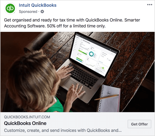 In deze Intuit QuickBooks-advertentie en bestemmingspagina ziet u dat de kleurtinten en het aanbod consistent zijn.