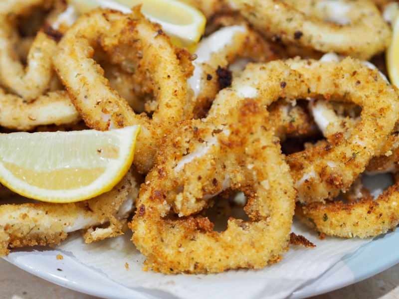 Hoe inktvis thuis schoon te maken en te koken? De gemakkelijkste manier om inktvis te koken