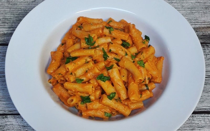 Hoe wordt Gigi Hadid-pasta gemaakt? Gigi Hadid Tomato Pasta Recept