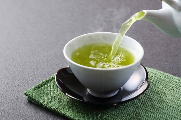 Hoe maak je groene thee klaar?