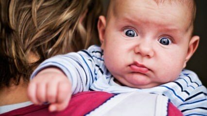Wat veroorzaakt constipatie bij baby's die borstvoeding krijgen? Kruidenoplossingen voor baby's met verstopping