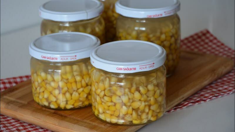 Hoe maak je thuis gekookte maïs in blik? Het gemakkelijkste recept voor maïs in blik