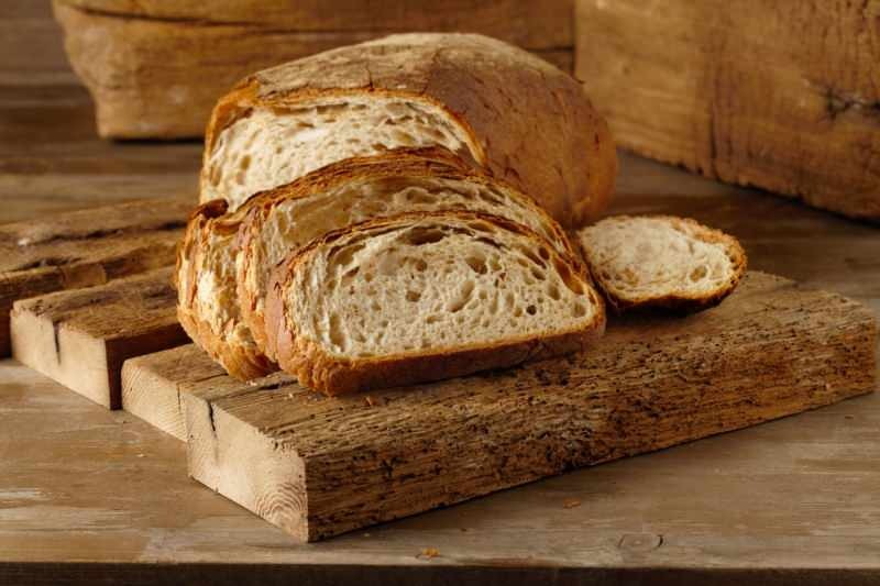 Hoe maak je het makkelijkste brood? Broodrecept dat lange tijd niet muf was. Brood maken op ware grootte