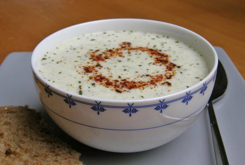 Hoe maak je een splijtende soep? Het gemakkelijkste recept voor het splitsen van soep