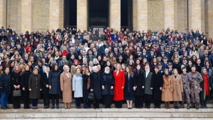 Zinvol bezoek van minister Zehra Zümrüt Selçuk met vrouwen
