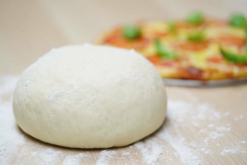 Hoe wordt pizzadeeg gemaakt? De truc om origineel pizzadeeg te maken