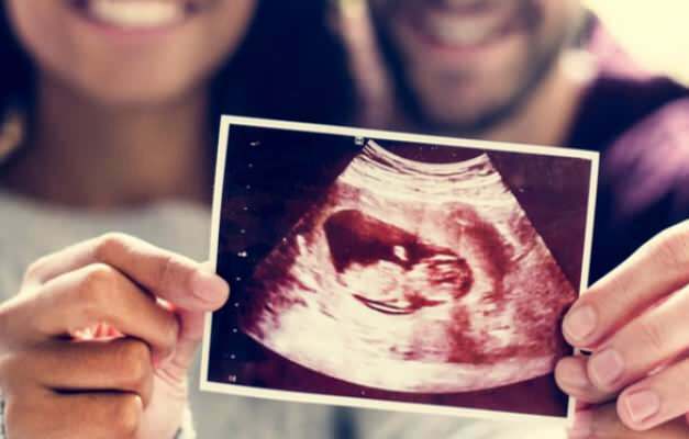 Verandert het geslacht van de baby? Hoeveel weken na de geslachtsziekte tijdens de zwangerschap?