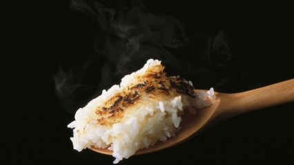 Wat te doen als de bodem van de rijst blijft zitten? Interessante methode die ruikt naar verbrande rijst