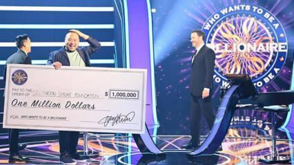 De beroemde chef-kok David Chang heeft $ 1 miljoen gewonnen in de wedstrijd Wie wil een miljonair zijn!