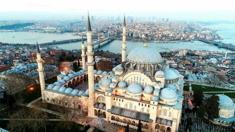 Waar ligt Suleymaniye-moskee?