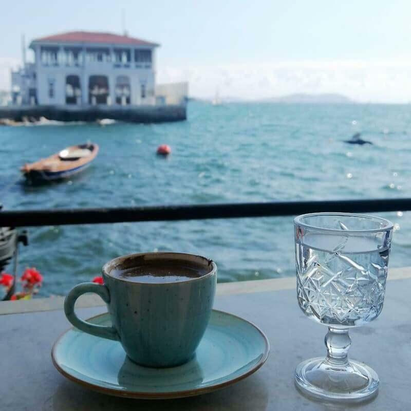 Genieten van Gardens Of Garbo Turkse koffie 