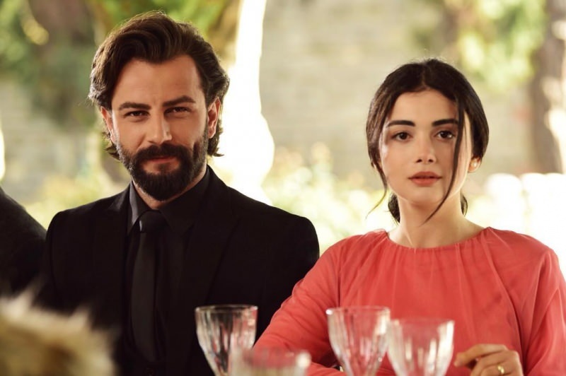 Emir van de tv-serie, Gökberk Demirci, trouwt met Özge Yağız! Wie is Gökberk Demirci?